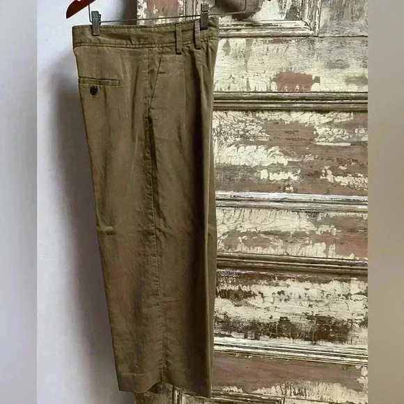 Banana Republic  soft khaki fabric wide leg capris, 2P - Picture 2 of 6